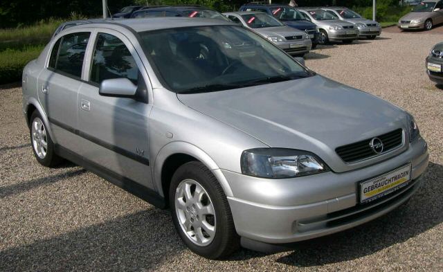 Opel () Astra G (F69_):  
