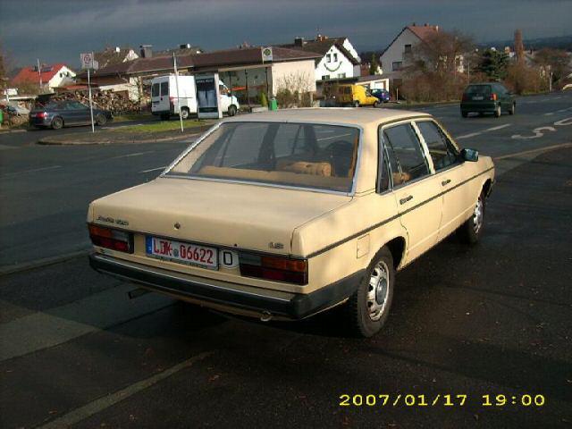Audi () 100 (43, C2):  