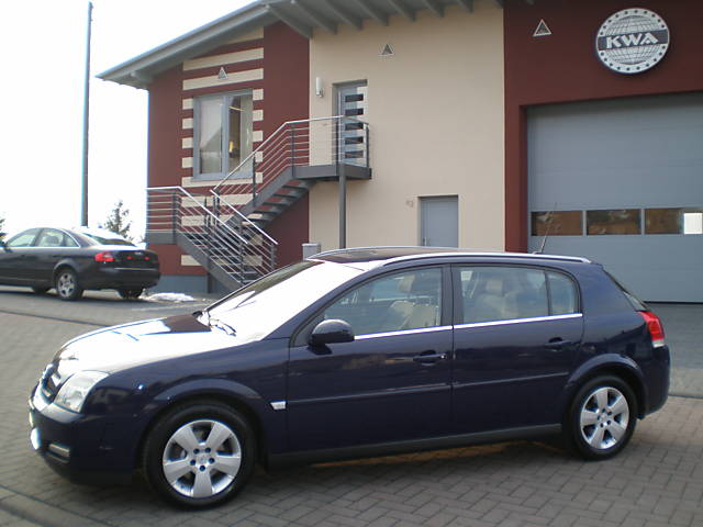 Opel () Signum:  