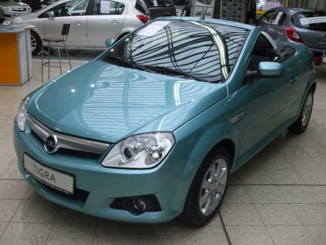 Opel () Tigra TwinTop:  