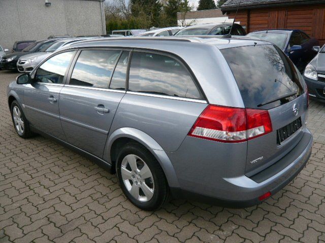 Opel () Vectra C (caravan):  