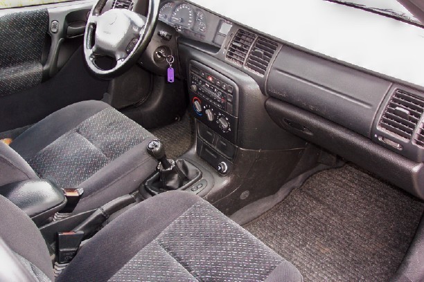 Opel () Vectra B (31_):  