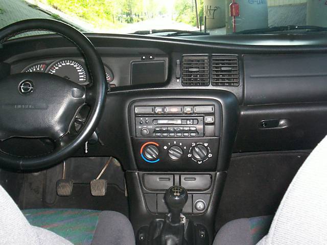 Opel () Vectra B (36_):  