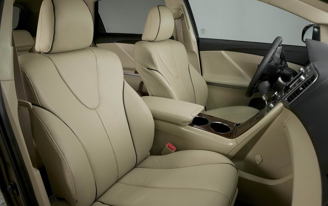 Toyota () Venza I:  