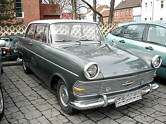 Opel () Rekord P2 coupe:  