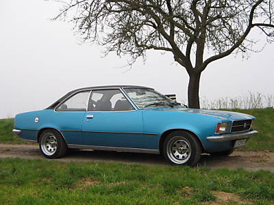 Opel () Rekord D coupe:  