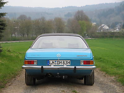 Opel () Rekord D coupe:  