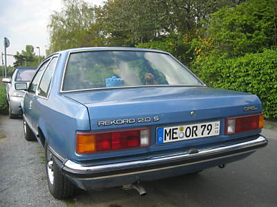 Opel () Rekord E coupe:  