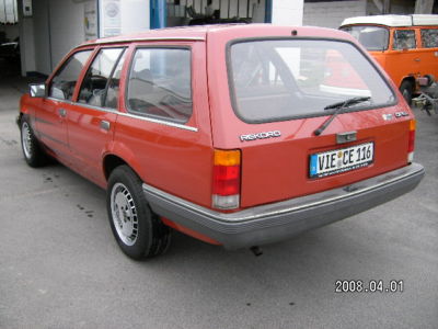 Opel (�����) Rekord E (61_, 66_, 67_): ���� ����������
