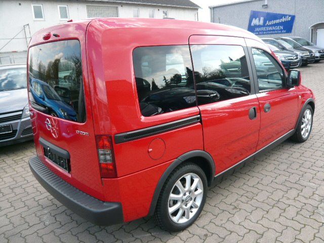 Opel () Combo Tour:  