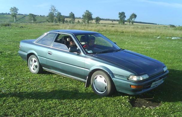 Toyota () Sprinter Trueno V (AE9_):  