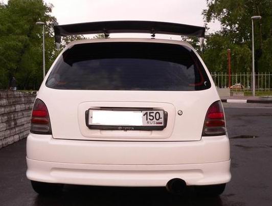 Toyota () Starlet V (P90):  