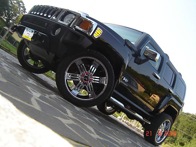 Hummer () H3:  