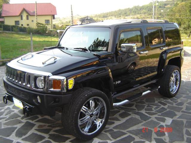 Hummer () H3:  