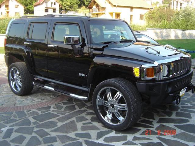 Hummer () H3:  