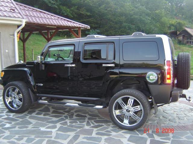 Hummer () H3:  