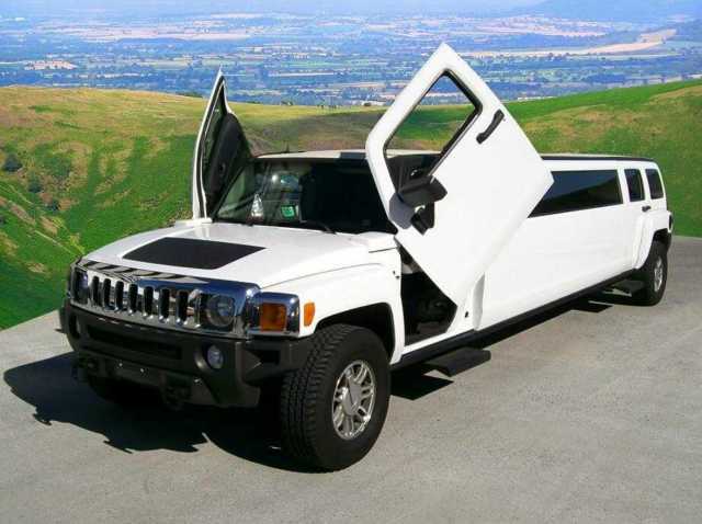 Hummer () H3 Stretch:  