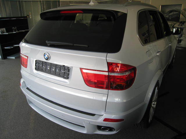 BMW () X5 (E70):  