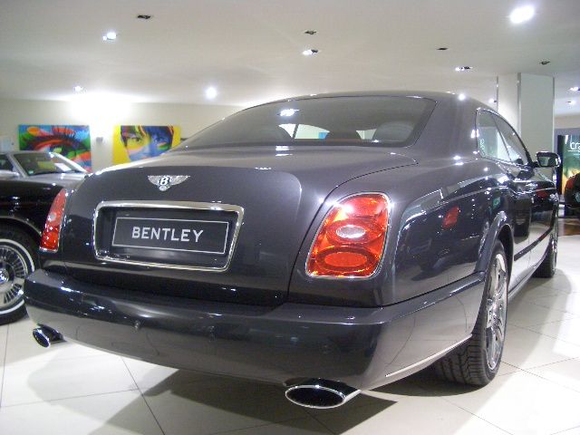 Bentley () Brooklands V8 Bi-Turbo:  