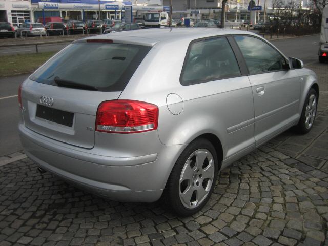 Audi () A3 II (8P1), S3:  