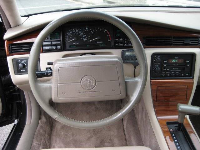 Cadillac () Seville IV (Seville STS):  