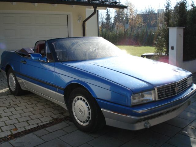 Cadillac () Allante:  