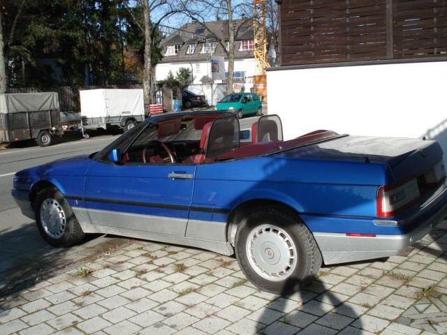 Cadillac () Allante:  