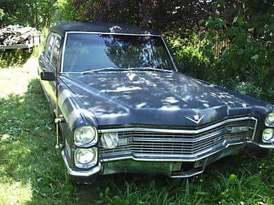 Cadillac () De Ville III, Leichenwagen:  