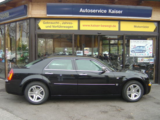 Chrysler () 300C Sedan:  