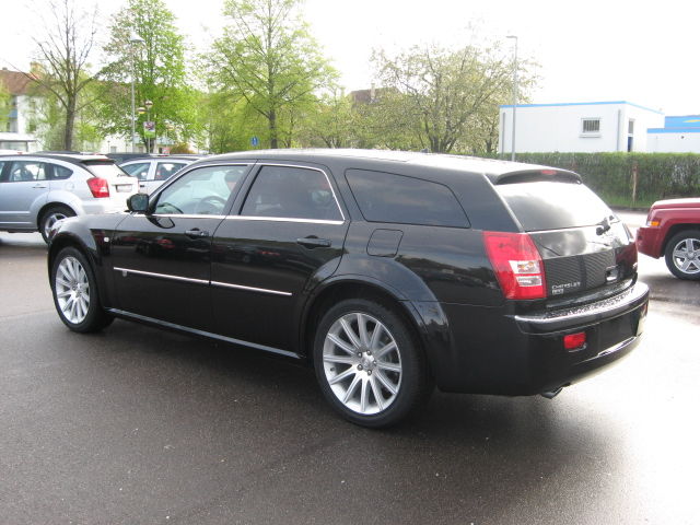 Chrysler () 300C Touring:  