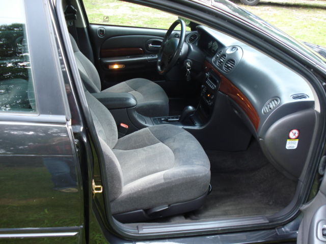 Chrysler () 300 M:  