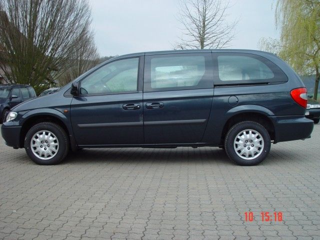 Chrysler () Grand Voyager IV:  