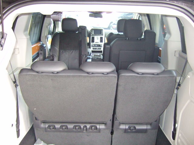 Chrysler () Grand Voyager V (RT):  