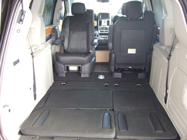 Chrysler () Grand Voyager V (RT):  