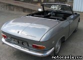  2:  Peugeot 204 Cabrio