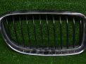 Решетка радиатора BMW 320i E90 LCI , правая фотография №1