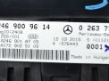 Панель приборов Mercedes-Benz B-Class B200 CDI рест фотография №3